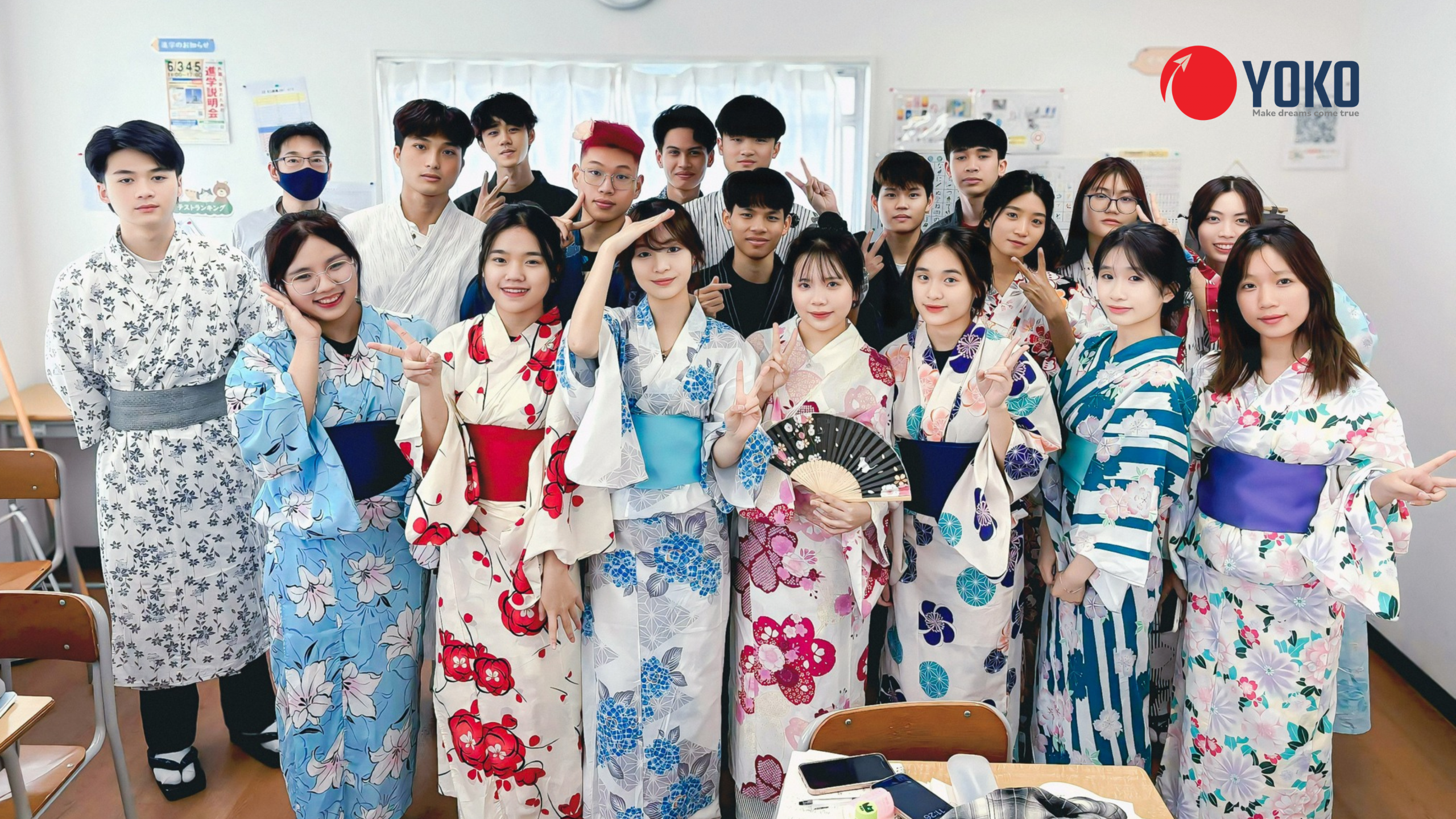 Học viện Ngoại ngữ Quốc tế Oji tổ chức sự kiện thử nghiệm yukata cho sinh viên quốc tế năm nhất