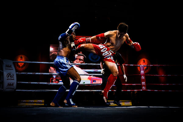 su-khac-biet-Karate-va-Muay-Thai-3